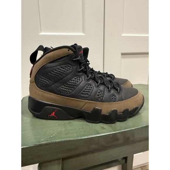 New Nike Jordan 9 Retro “Olive” Size 5.5 HV4794-030